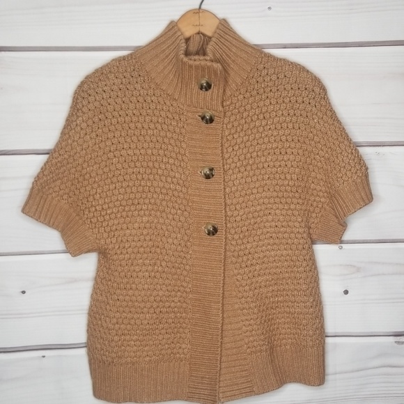 Banana Republic Sweaters - Banana Republic Short Sleeve Cardigan Size L